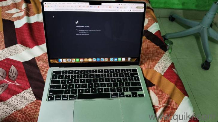 MACBOOK M2