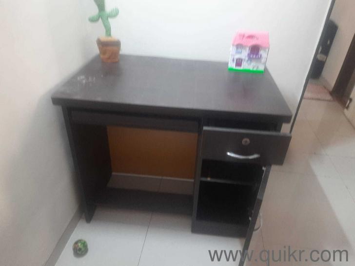 This is a computer table Mumbai Quikr