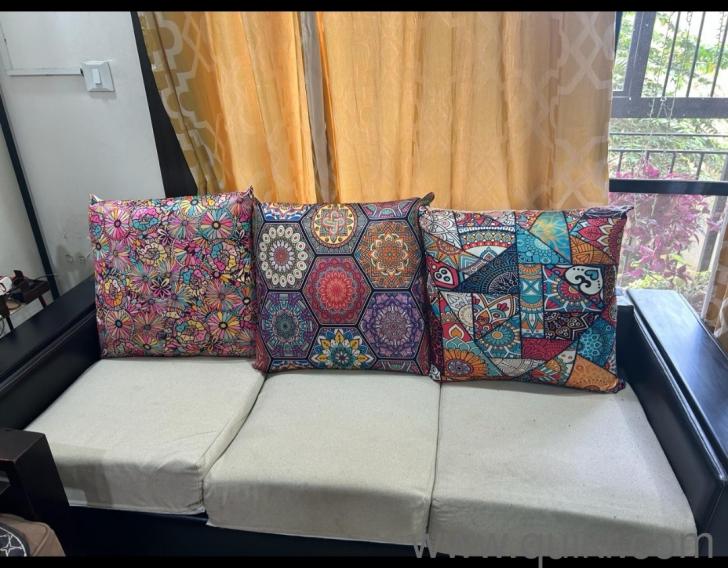 5 seater black and cream sofa in almost new condition form Royal oak