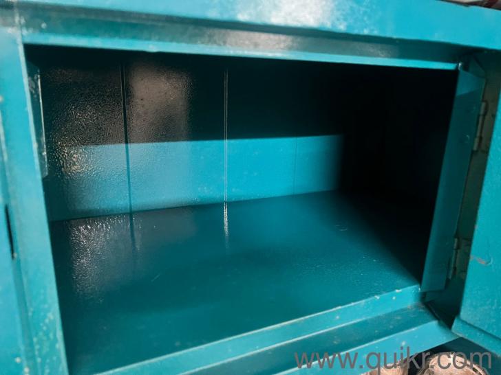 Steel Almirah with mirror for sale Bangalore Quikr