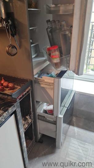 Hitachi, top door&2drawers,Bottom drawer is freezer(2)