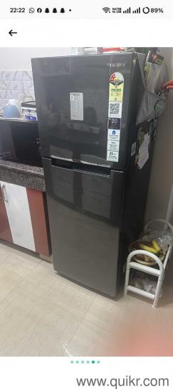 Refrigerator selling due to moving out