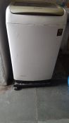 Refrigerator LG 236 ltrs used fridge for sale at 7000 and Samsung Top load 6.2 kg wooble at 7000/-(3)