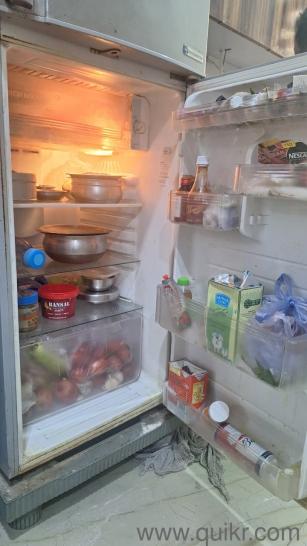 Sharp refrigerator(250L) in good working condition(2)