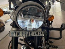 Royal Enfield Super Meteor 650 Interstellar - 2024(2)