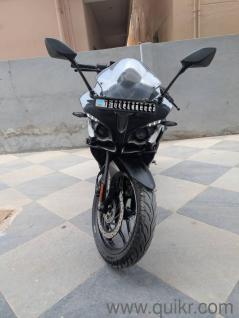 Bajaj Pulsar 200 RS - 2023(1)
