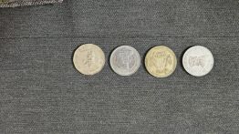 old 1 and 2 rupees coins available and 5 rupees coins available with different historic significance(4)