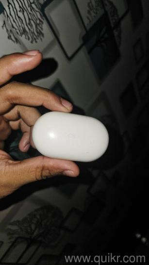 oppo enco buds (good condition with box)(1)