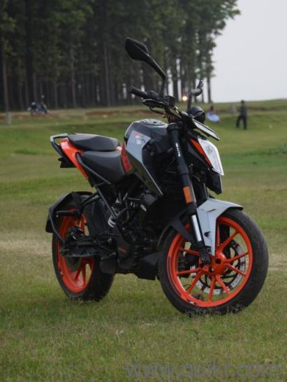 KTM Duke 200 - 2023(1)