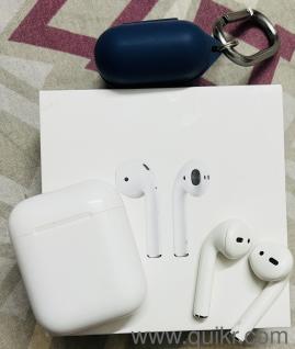 AirPods 2 in perfectly working condition with box and case