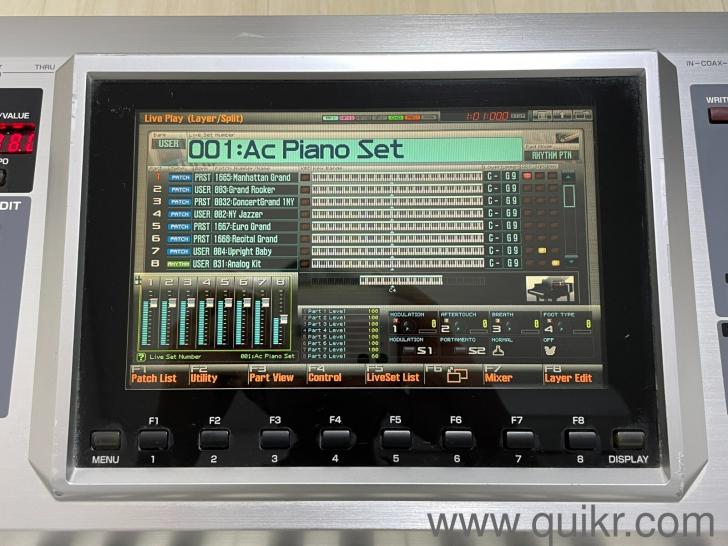 Roland Fantom G6 61-Key Keyboard Synthesizer Music Workstation with Power Cable(1)