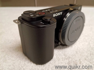 New and Original Sony ZV-E10 Mirrorless Camera with E PZ 16-50mm F3.5-5.6 OSS II Interchangeable Lens, Complete Accessories and Warranty.(1)