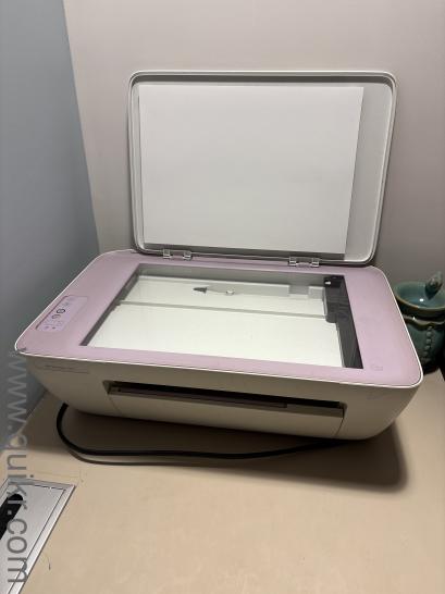 HP 2331 inkjet printer and scanner in working condition.(1)