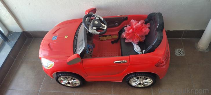 Toy Jeep and Toy Car on Sale in good condition. Battery to be charged and it should be good to go. Reasonable and throw away price