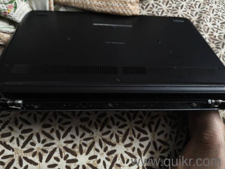 touch screen i5 7th gen 8gb ram 256 gb ssd almost new like condition laptop available for sale(2)