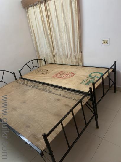 2 Iron cots with 2 kurlon mattress(2)