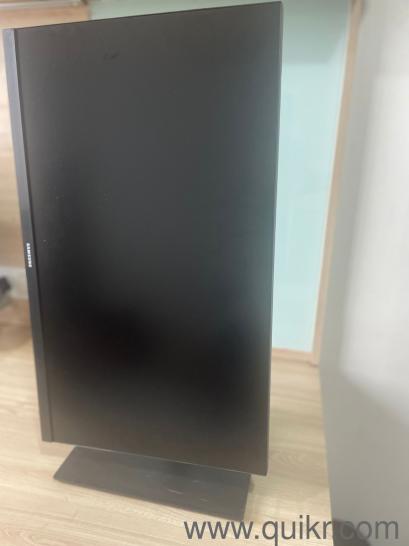 Samsung SH850 27 QHD Monitor with USBC (Pivot, Height Adjustable)