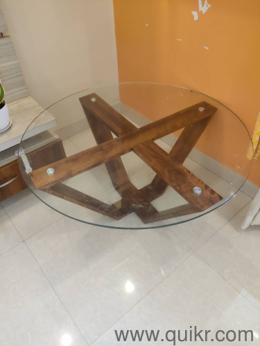 glass center table in good proce(3)