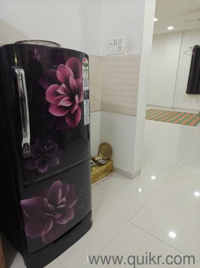 Samsung single door refrigerator in new condition in warranty.