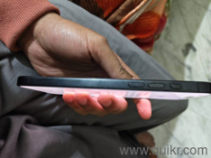 iPhone 15 Pro Max (USA variant) with 256GB storage in black titanium(3)