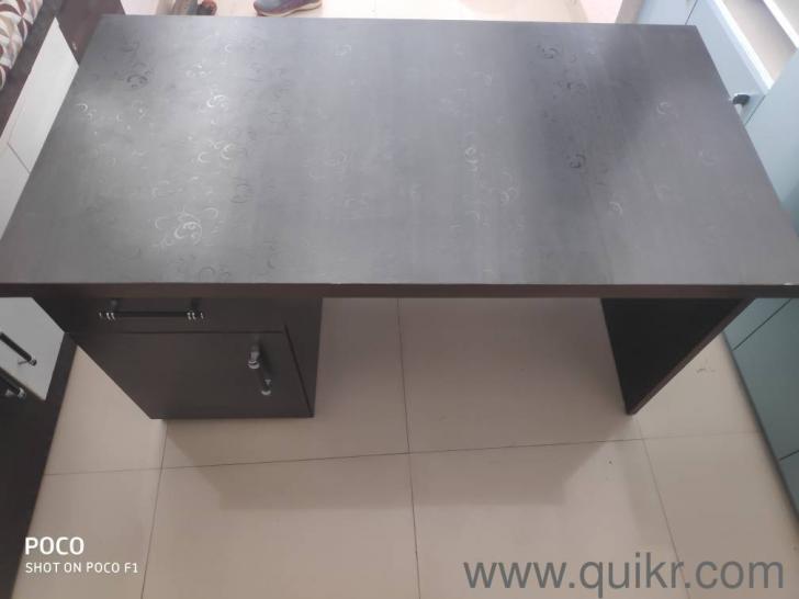 Plywood based office table with ample space(1)