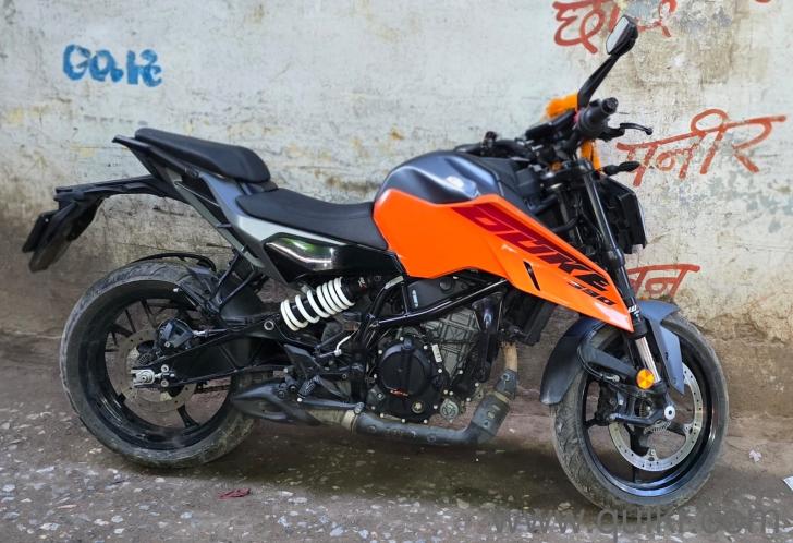 KTM Duke 250 - 2024(2)