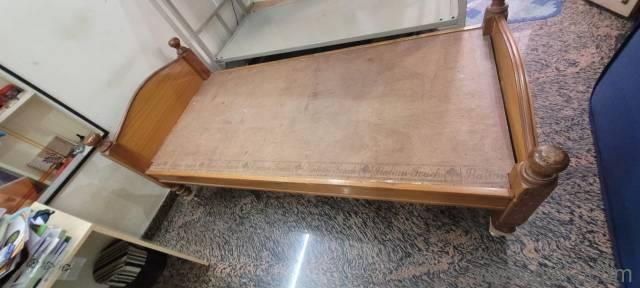 Carpenter Made Strong Wooden Cot(1)