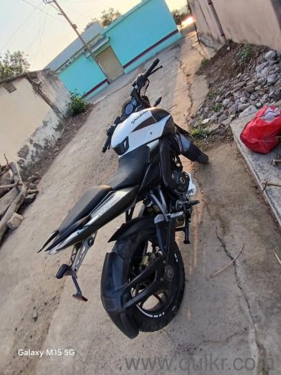 Bajaj Pulsar 200 NS - 2019(1)