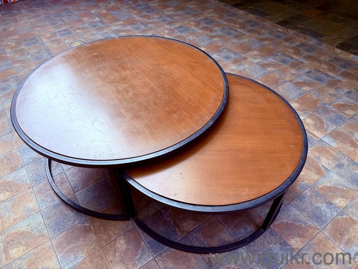 Nested Round Tabless - Set of 2