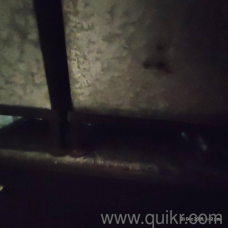 2x Grain size container Aluminum , 1x1x2 feet with 2x metal stand(1)