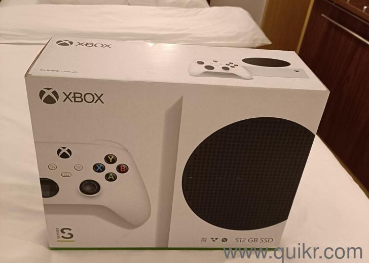 Xbox series S for sale, very good condition(3)