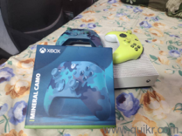 Xbox one S 1 tb . disk version(2)