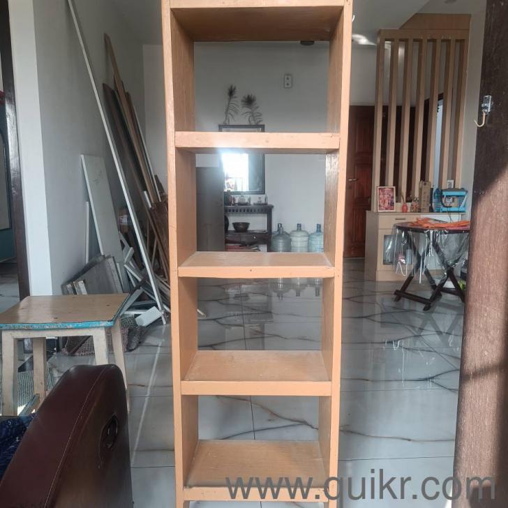 4 rack 5-1/2 ft book shelf(1)