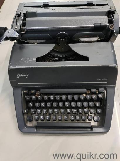 Typewriter-Tamil machine