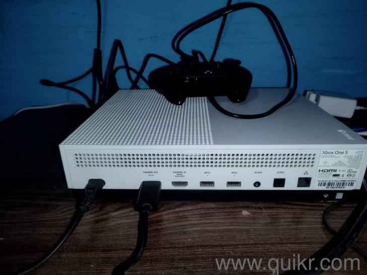 xbox one s 1tb console(1)