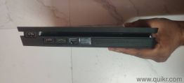 PS4 slim 1tb mint condition(4)