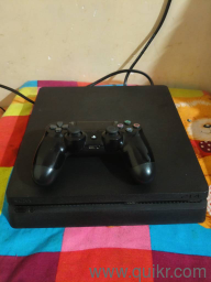 PlayStation 4 Good Condition(2)