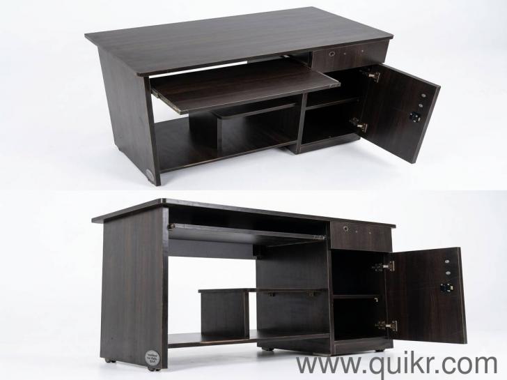 Good Condition Computer Table(1)