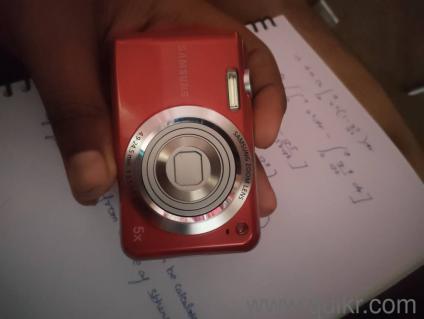 red colour Camera(1)