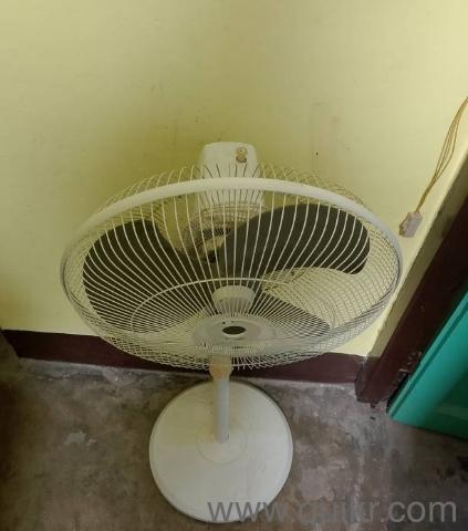 Crompton Table Fan