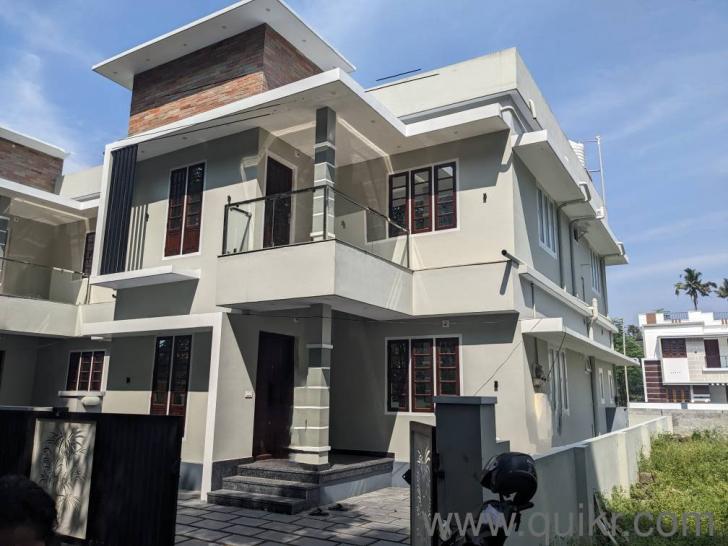4BHK+ in Kakkanad