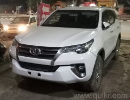 Used Toyota Fortuner 2017 Model Images