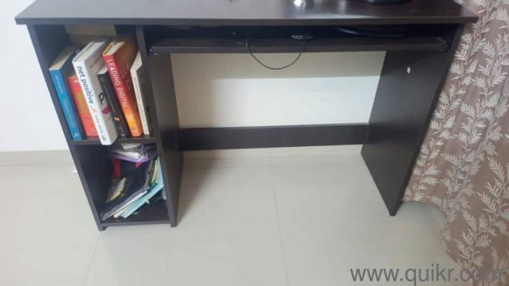 computer table , study table