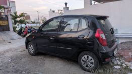 Used Hyundai i10 2011 Model Images