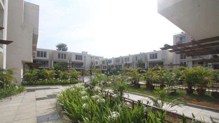 Semi Furnished 4BHK Villa for Sale in Mahadevpura, Bangalore at Arvind Expansia(3)