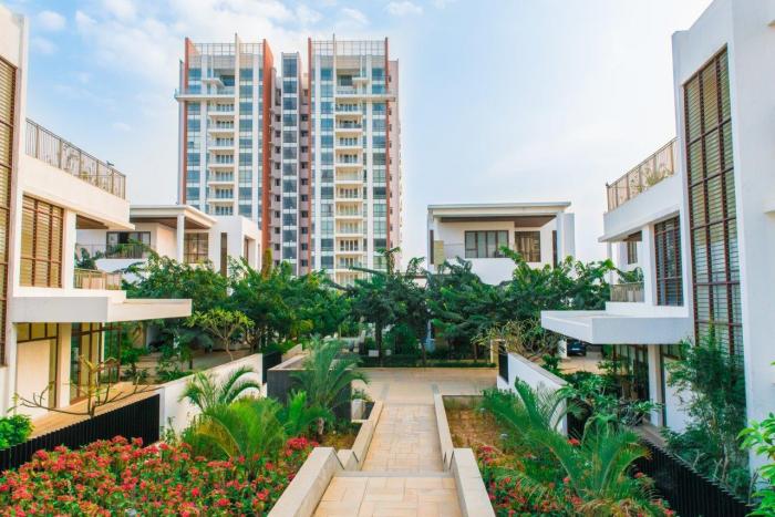 Semi Furnished 4BHK Apartment for Sale in Whitefield, Bangalore at Prestige White Meadows(2)